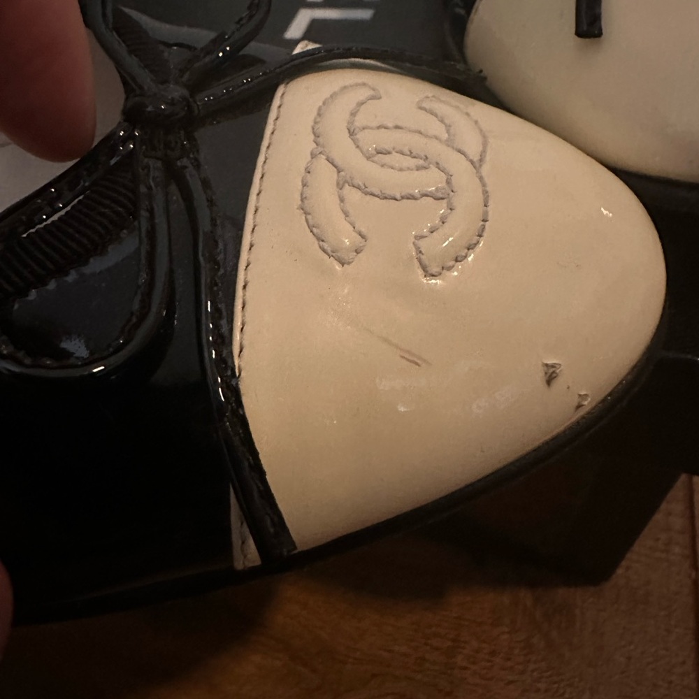 Chanel Vintage Black and White Patent Ballet Flats Size 39.5 / 8.5 - Picture 12 of 14
